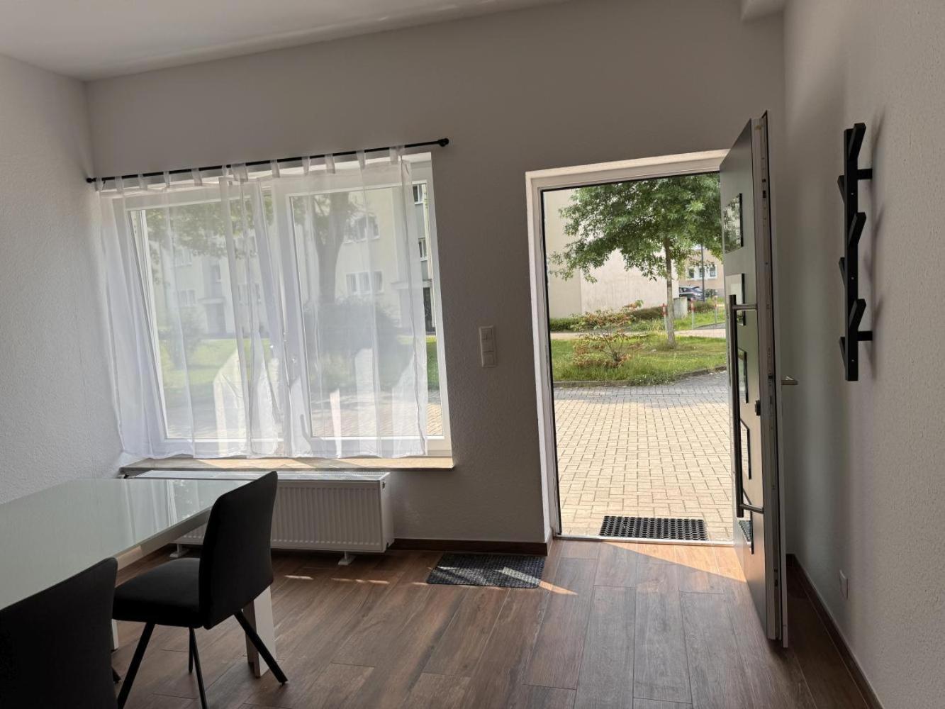 Cozy Apartment In Leverkusen Eksteriør bilde