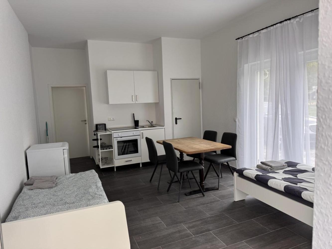 Cozy Apartment In Leverkusen Eksteriør bilde