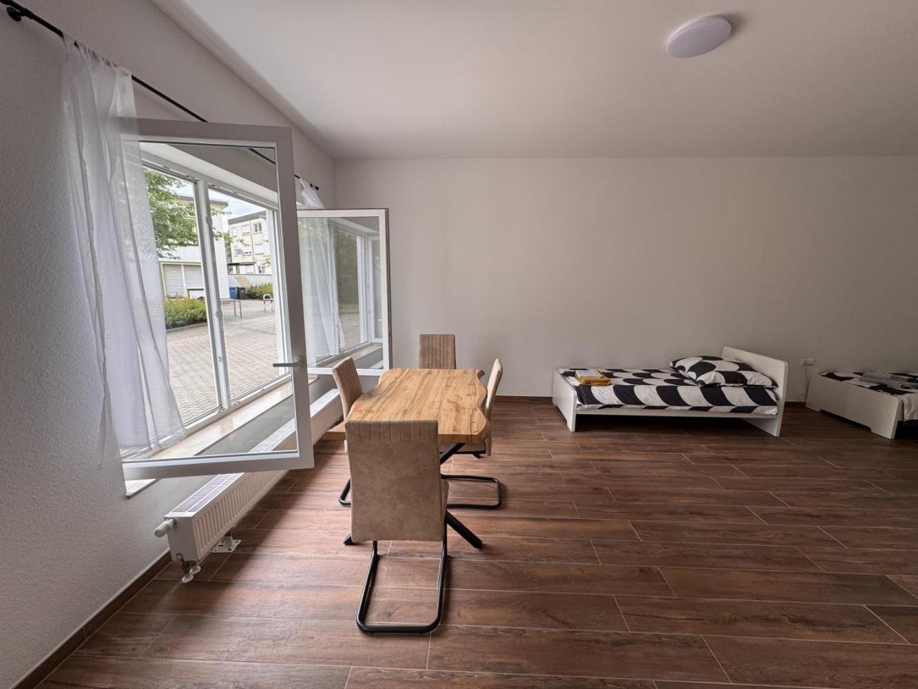 Cozy Apartment In Leverkusen Eksteriør bilde