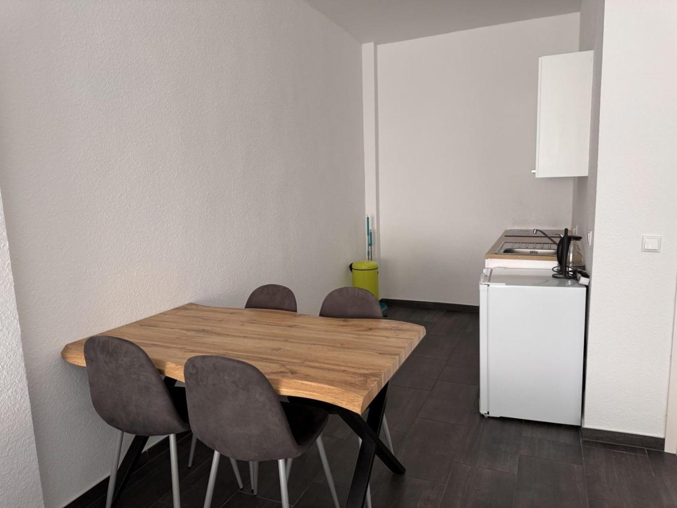 Cozy Apartment In Leverkusen Eksteriør bilde